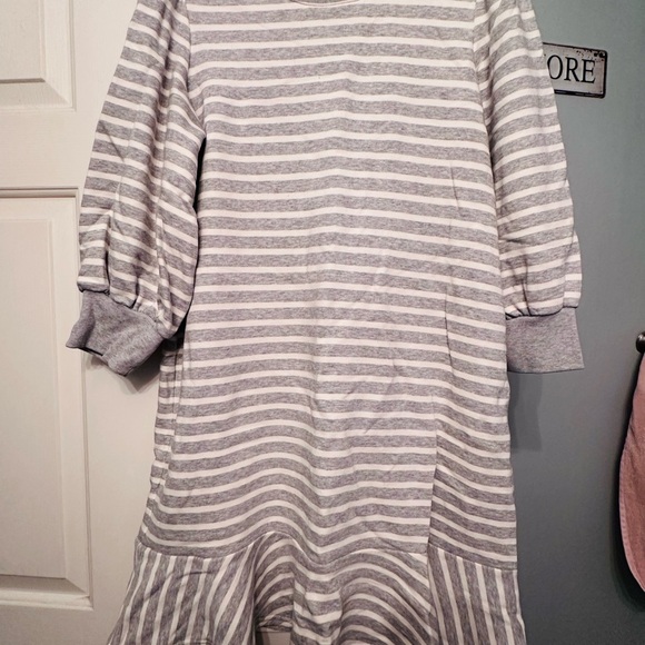 ♠️ Kate Spade ♠️ Gray and White Striped Dress ♠️ - Picture 5 of 5